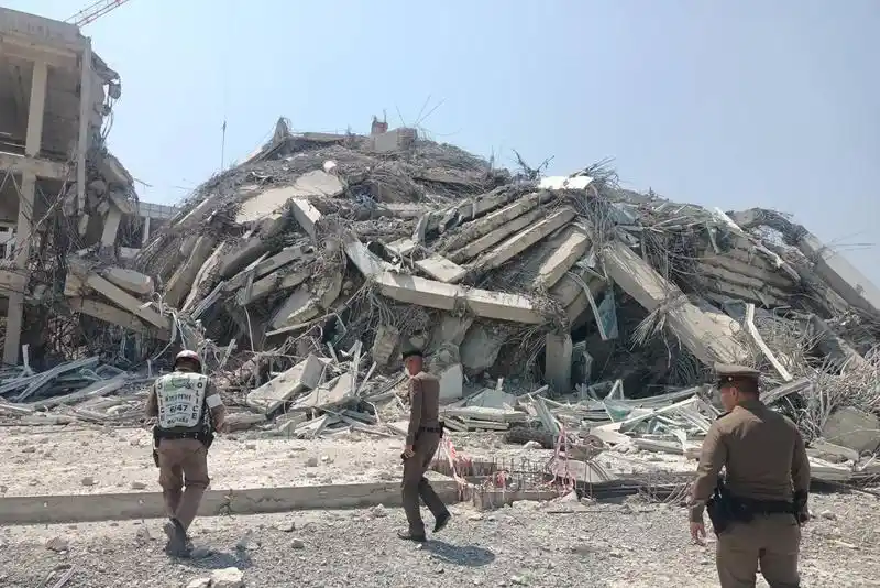 TAILANDIA-BANGKOK-TERREMOTO EN MYANMAR-TEMBLORES