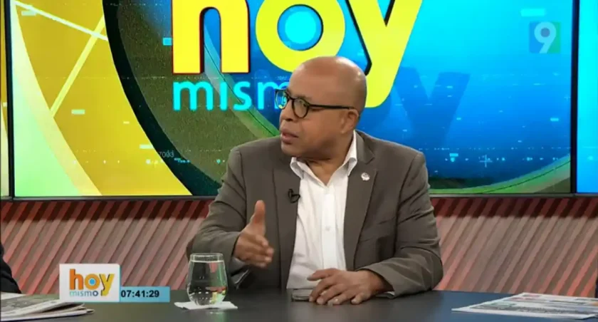 Alfredo Pacheco defiende reforma de residuos sólidos en medio de críticas