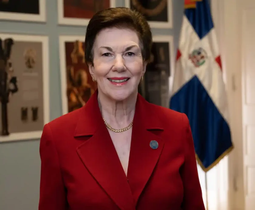 Sonia Guzmán celebra reapertura de exportaciones de azúcar
