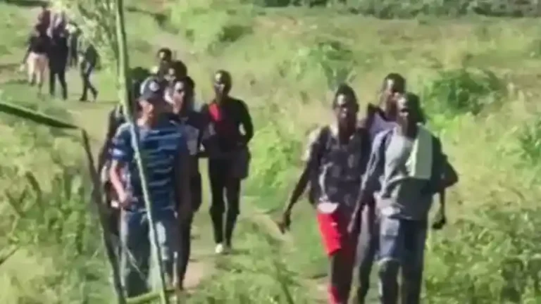 Coyotes haitianos burlan al Estado: un negocio mafioso en la frontera