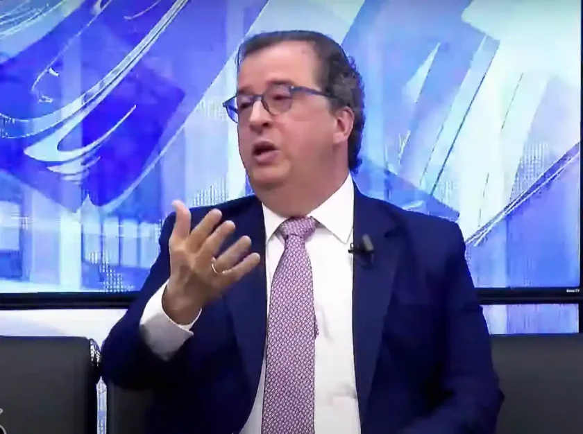 Ricardo Fondeur defiende gestión y apuesta por futuro de Santiago