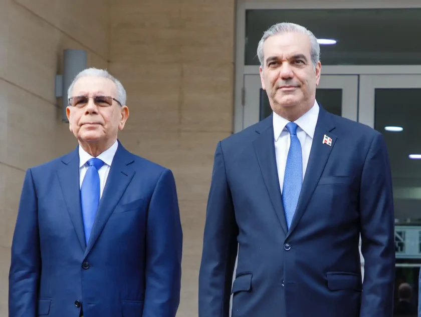 Abinader se reúne con Danilo Medina para fortalecer consenso nacional ante crisis haitiana