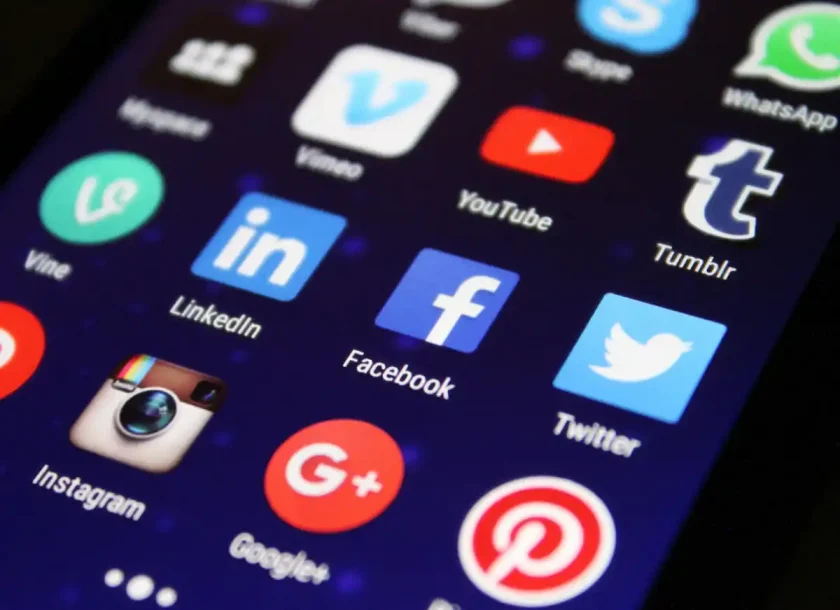 Corte de Brasil falla que redes sociales son responsables por contenidos de odio