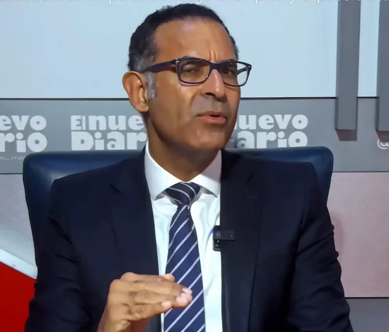 Desaceleración económica pone en riesgo el empleo y el peso dominicano, advierte Aristy Escuder