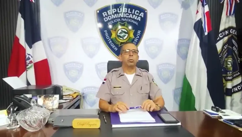 Policía Nacional asiste a familiares de Wander Franco en Baní tras situación de salud mental