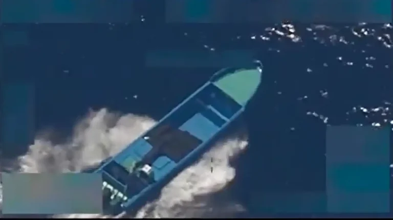 Ataque de EEUU contra barco de presuntos narcotraficantes en Pacífico deja dos muertos