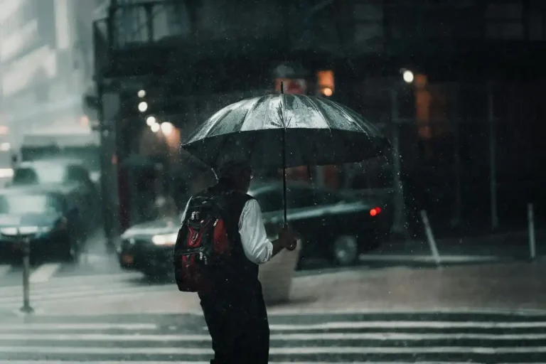 Pronostican fuerte tormenta para Nueva York con ráfagas de 96 km/h e inundaciones