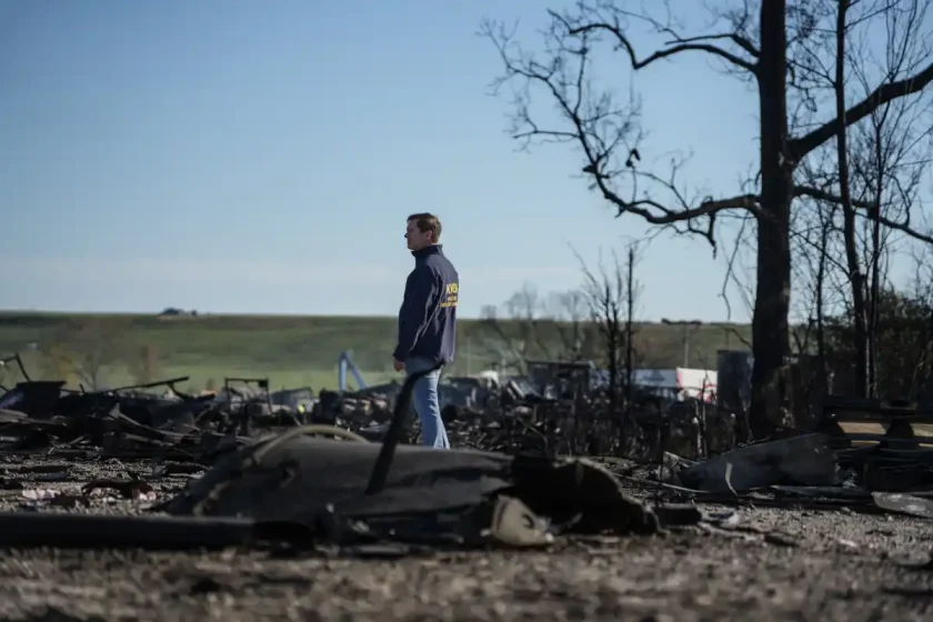 Se eleva a 11 número de muertos por accidente de avión de carga en Kentucky, EEUU
