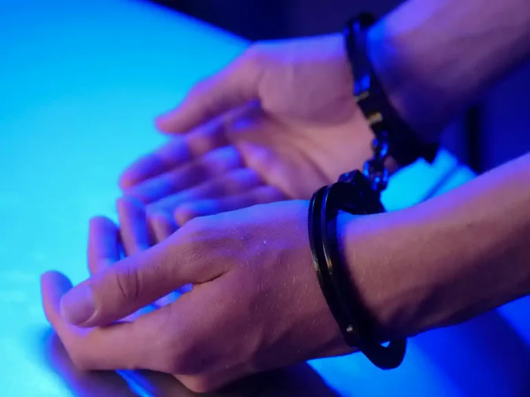 Sentencian a cadena perpetua a enfermero alemán por matar a 10 pacientes