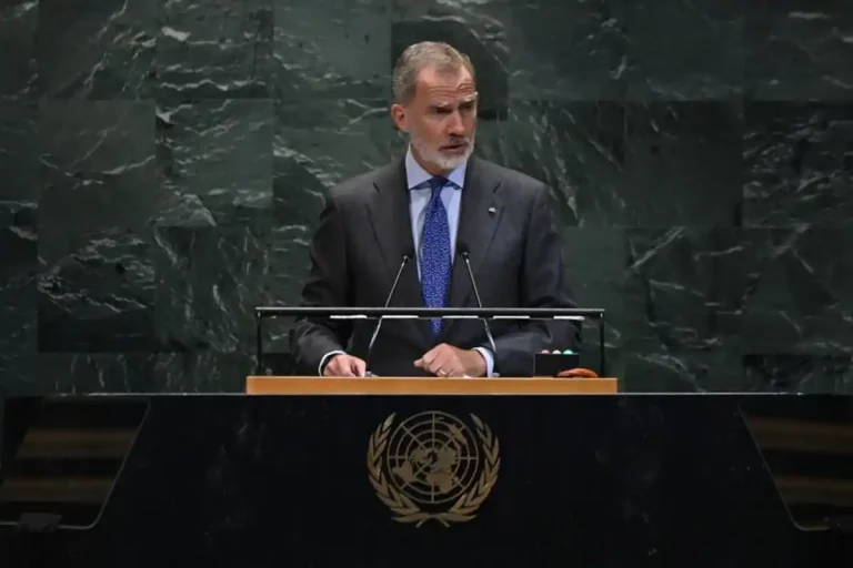 ¿Por qué Felipe es rey de España y no sus hermanas?