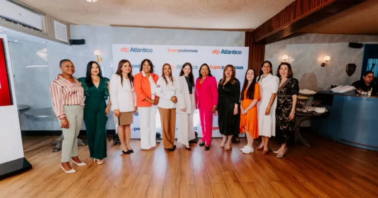 AFP Atlántico honra a 11 mujeres que pusieron a RD en el mundo
