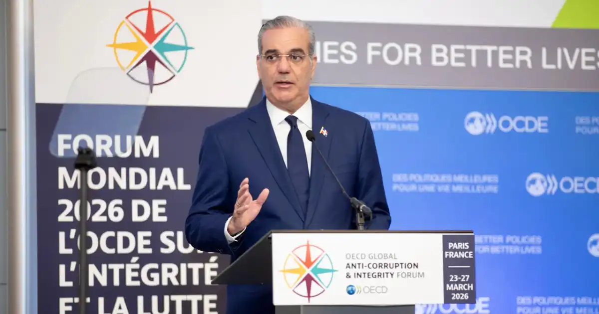 RD firma acuerdo con la OCDE en foro anticorrupción en París