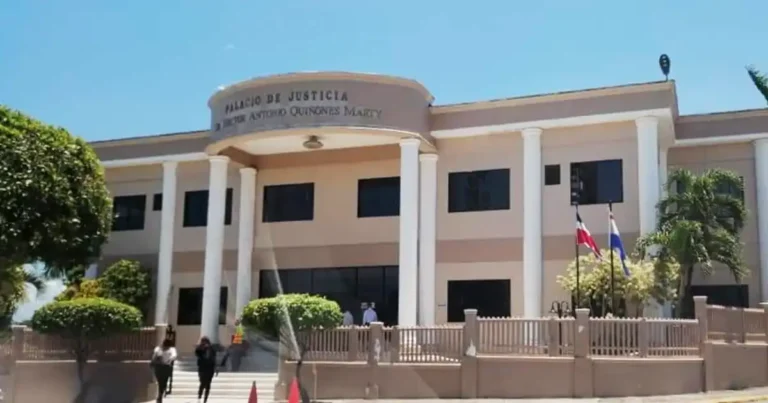 Mató a su padre por propiedades en Nagua: 20 años de prisión