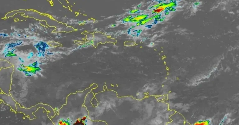 Indomet sube a alerta 15 provincias por vaguada este viernes