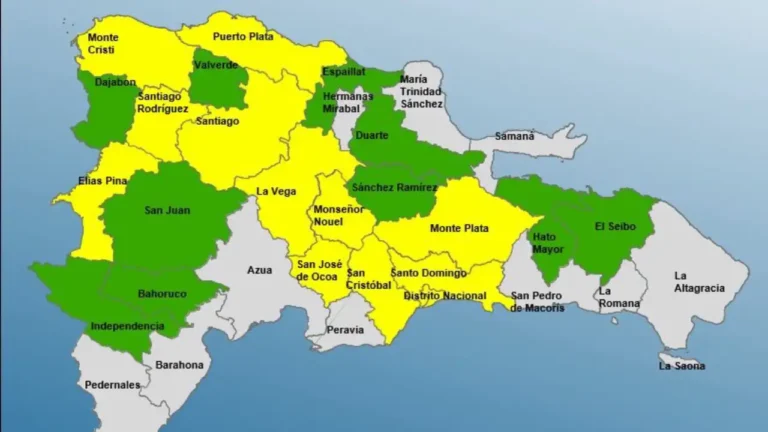 COE: 12 provincias en alerta amarilla; 4 comunidades incomunicadas