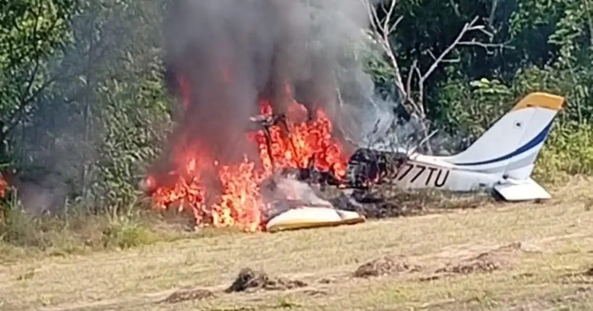 Avioneta se incendia en Dajabón; piloto y copiloto heridos