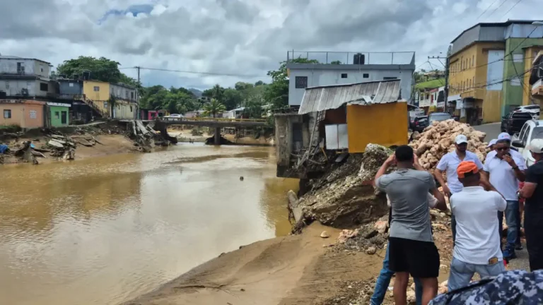 26 provincias en alerta y estado de desastre en Espaillat