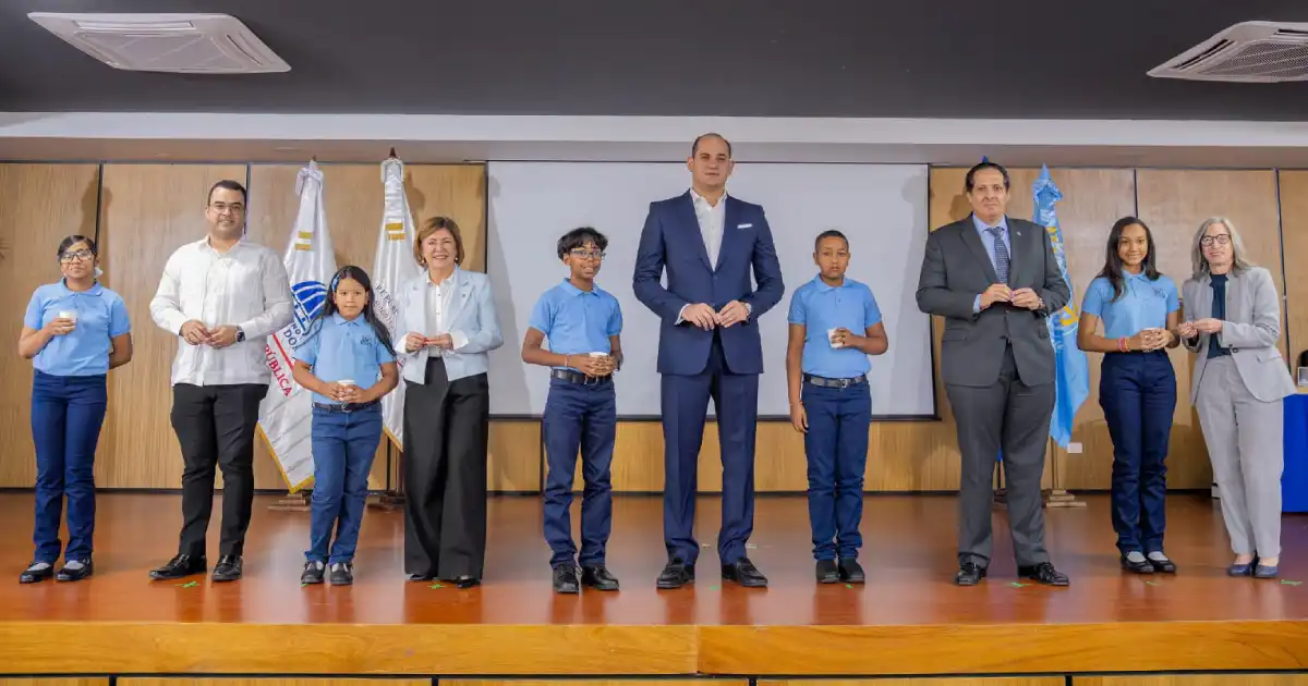 Gobierno desparasita escuelas, pero pide consentimiento primero