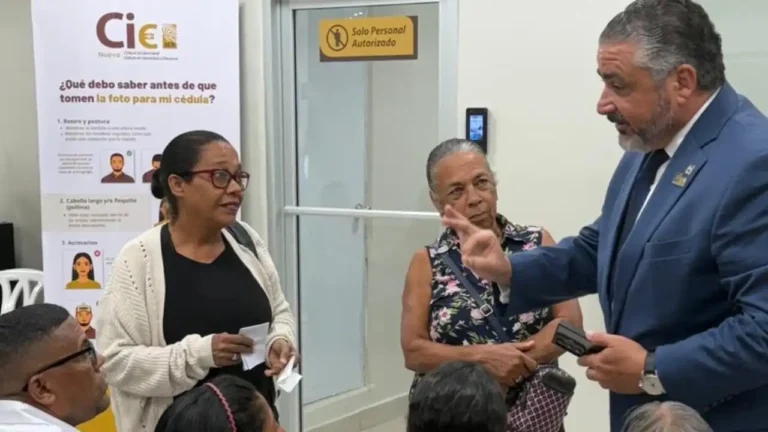JCE atiende 11,106 personas en primer día de nueva cédula en RD