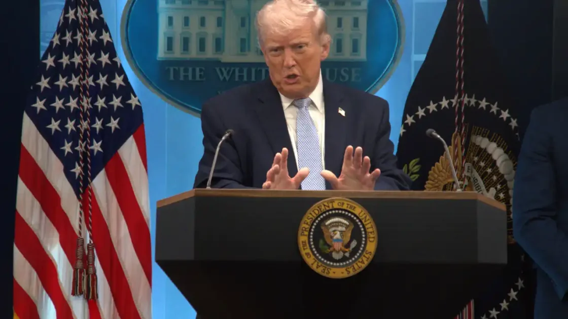 Trump bloquea Ormuz e Irán amenaza con responder
