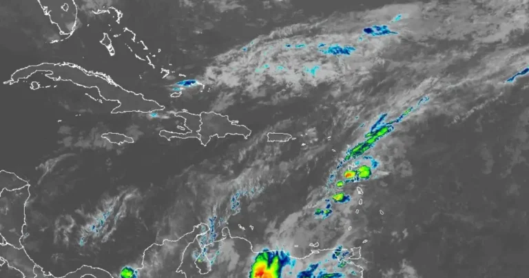 Vaguada pone 15 provincias en alerta y aviso este domingo en RD