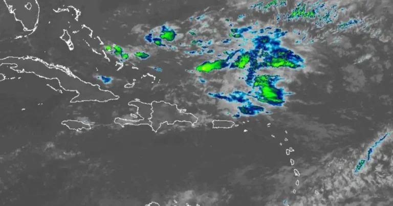 Vaguada deja 13 provincias en alerta y fuertes aguaceros esta tarde
